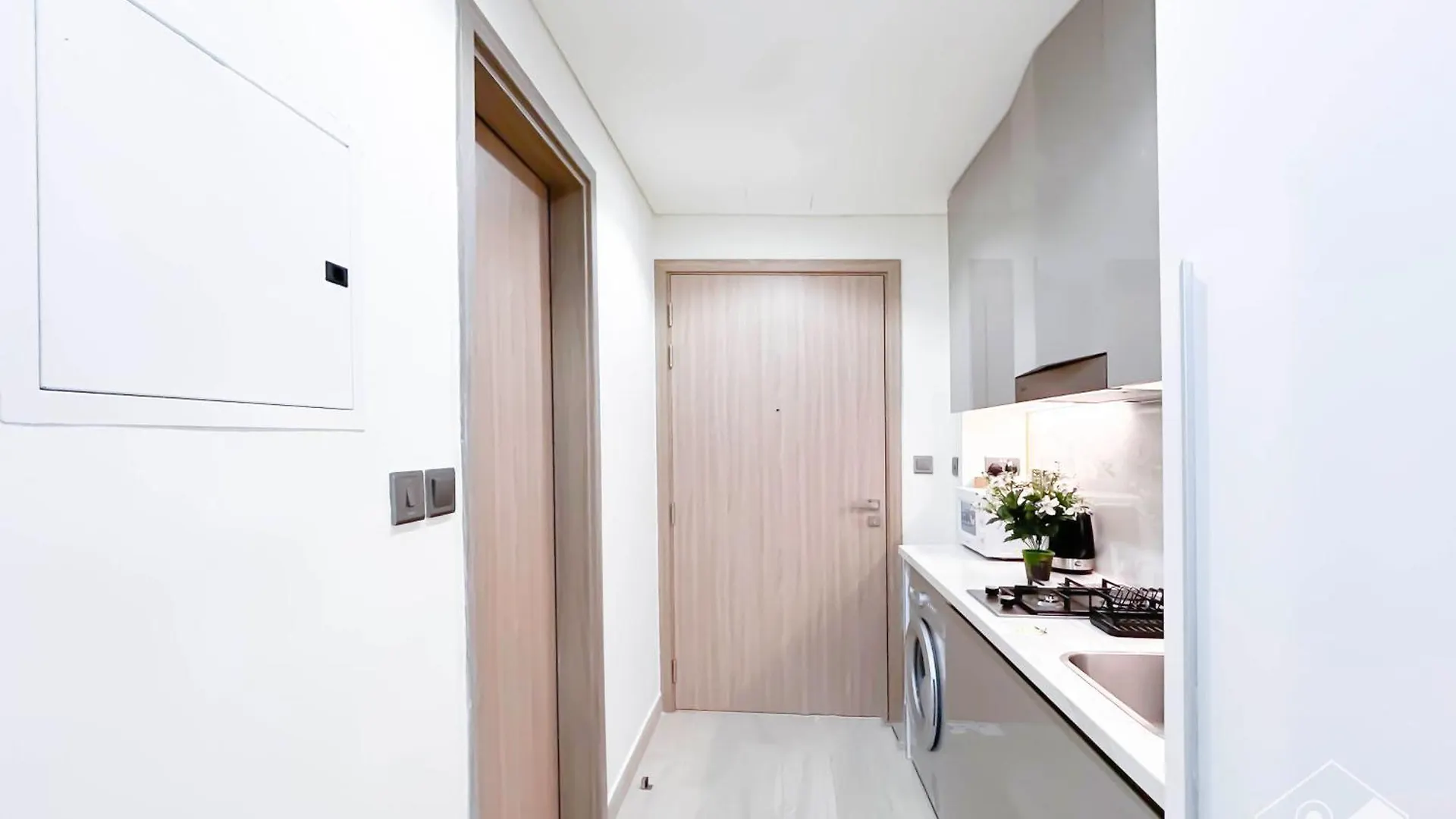 Apartment Comfortable & Cozy Studio In Azizi Riviera Dubai
